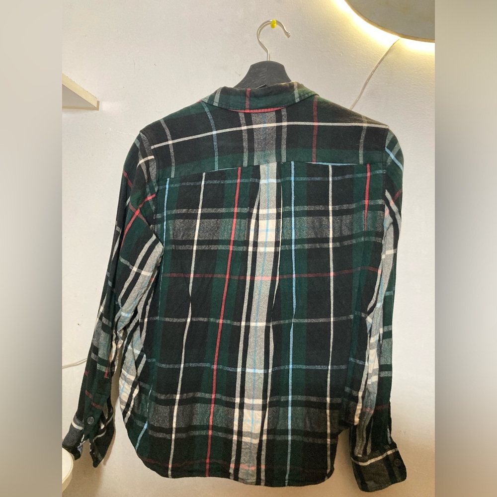 Levi’s plaid flannel extra large button down shirt green and white - Picture 2 of 4